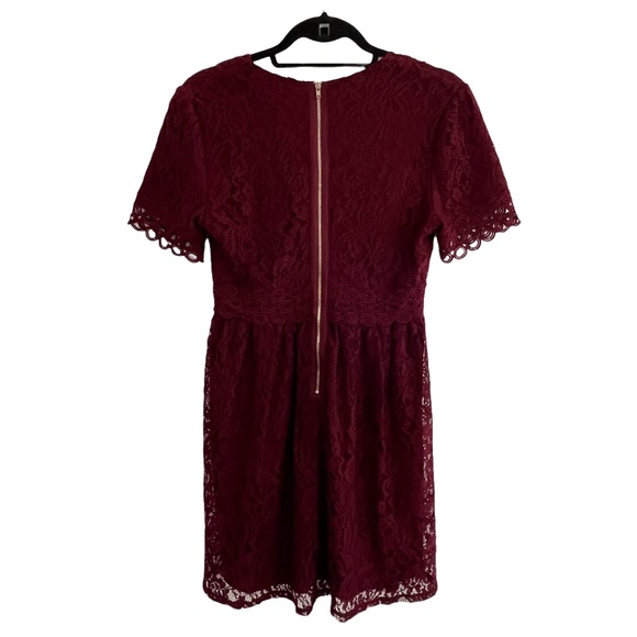 Francesca's Burgundy Lace Dress Size Small Fit and Flare Short Sleeves Lace Up - Picture 8 of 12